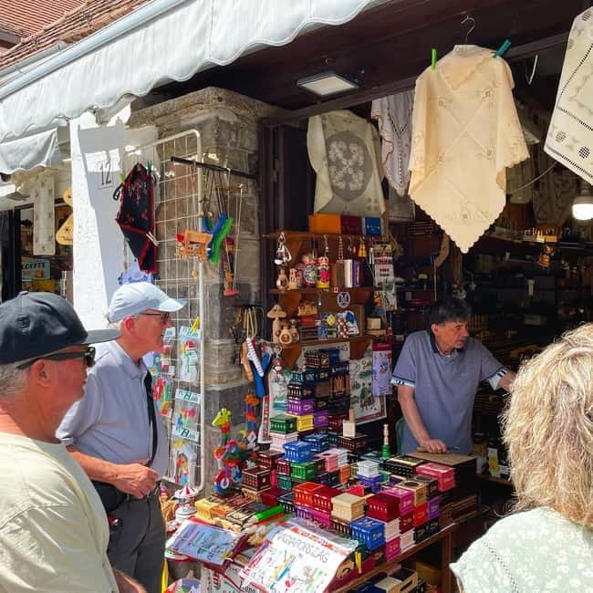 From Budapest: Szentendre Day Trip with Street Food - The 2-hour guided walking tour, what you actually get on the streets