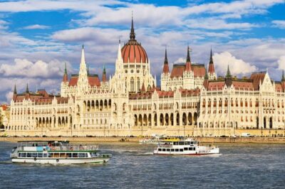 Full Day Private Budapest City Tour With Lunch and Cruise option