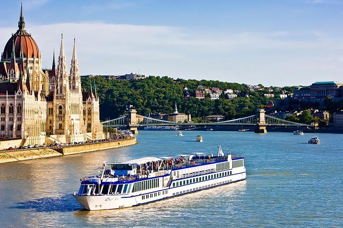 Full Day Private Budapest City Tour With Lunch and Cruise option - Parliament and Chain Bridge: learning the story behind the landmarks