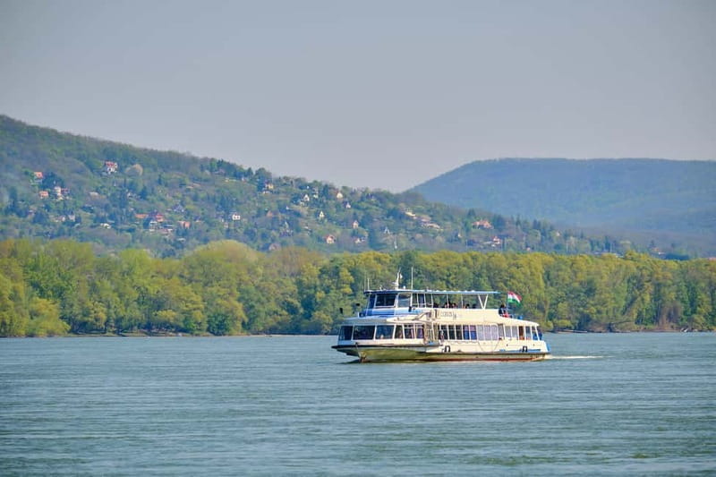 Full-Day Visegrád Cruise From Budapest - Visegrád street food: langalló and an on-your-feet vibe