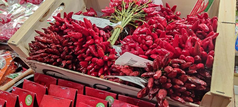 German tour: Central Market Hall of Budapest with tastings - Why Central Market Hall is the best food classroom in Budapest