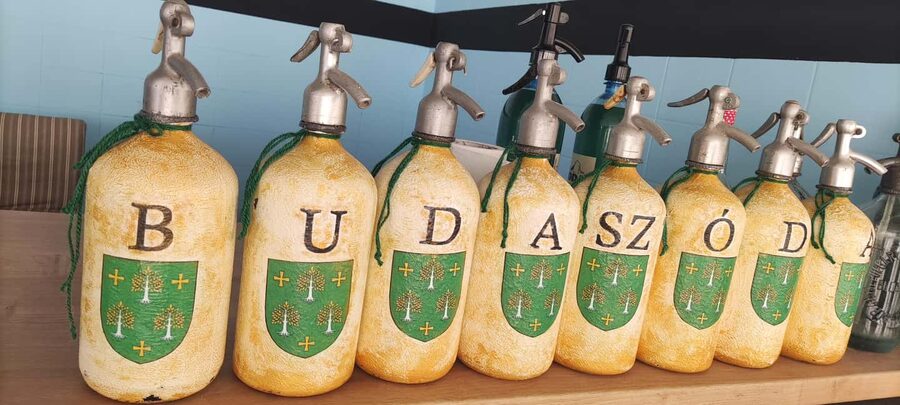 German tour: Central Market Hall of Budapest with tastings - The German tour flow inside the market hall
