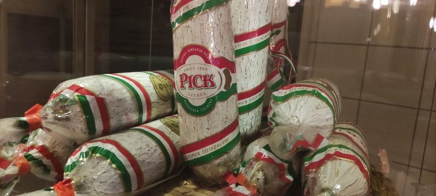 German tour in the Market Hall of Budapest with tastings - Cheese tastings, plus what to do if you are chasing extra sides
