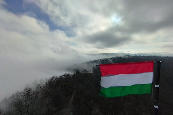 Hiking in Budapest - End-of-Hike Surprise: Gift, Certificate, and Food Moments