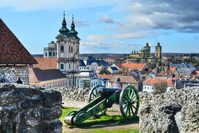 HOLLÓKŐ UNESCO World Heritage site + Eger Castle Private guided tour - Eger Old Town Time: Picturesque Squares and Easy Wandering