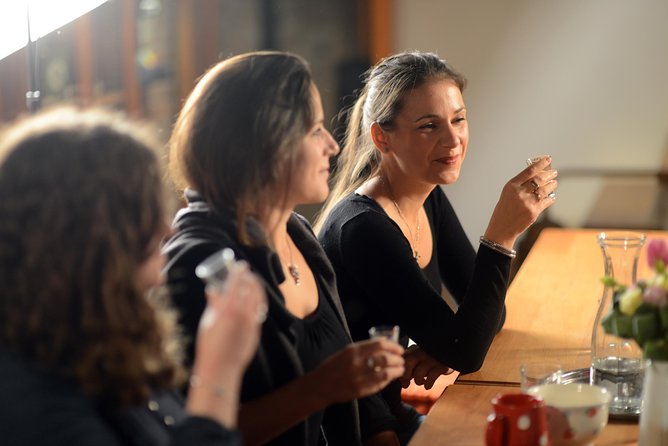 Hungarian pálinka distillery visit and tasting - Snacks, water, and group size: the comfort layer that matters