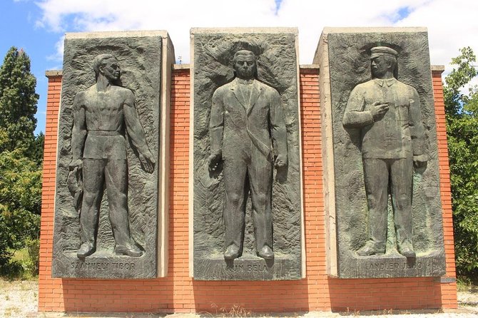 Memento Park Entrance Ticket - Practical visit tips: transportation, pacing, and comfort