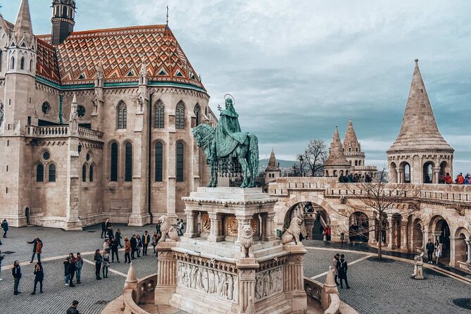Original Budapest Walking Tour - Buda Castle and Matthias Church: where the details feel real