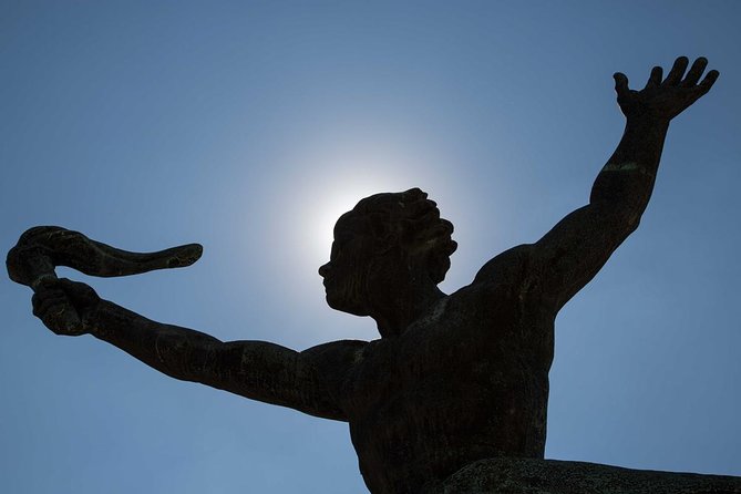 Power to the People - Budapest Communist Tour with Coffee in a Retro Bar - Stop 1, Soviet Heroic Memorial, and why it matters
