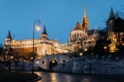 Private Budapest Tour with Thermal Bath or Market Visit