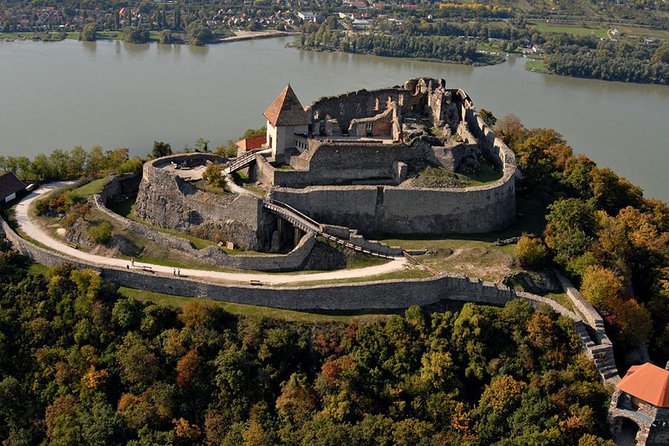 Private Guided Tour to Szentendre & Visegrád Castle (Danube Bend) - A quick escape that still feels like a real outing