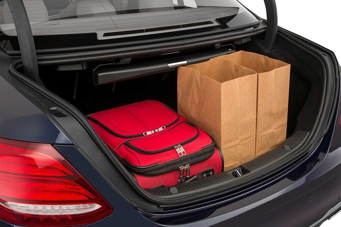 Private Transfer Budapest Airport BUD to Budapest by Car or Van - What you get in the car, and what you should bring