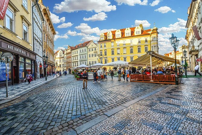 Private Transfer from Budapest to Prague with 2 hours for sightseeing - Value: Is $439.50 Per Person Actually Reasonable?
