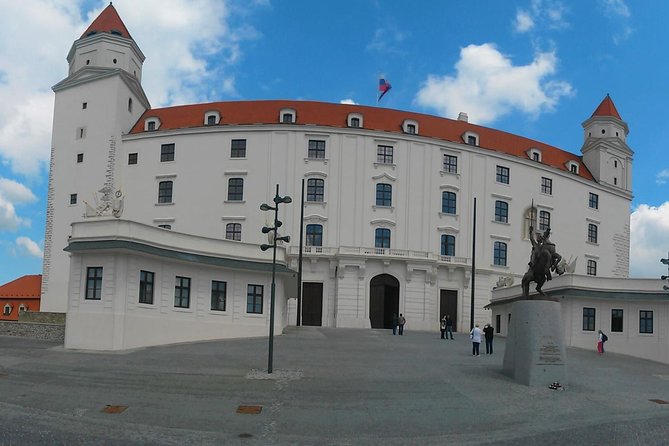 Private Transfer from Budapest to Vienna with a great guided tour in Bratislava - The one-hour ride to Vienna center, with a quick city intro