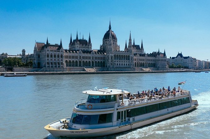 River Cruise ticket and Walking Tour in Budapest - Stop 6: Gresham Palace and Four Seasons Grandeur
