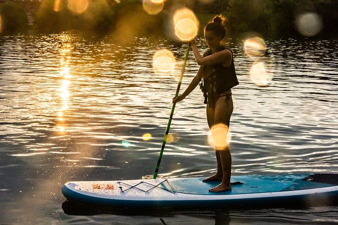SUP Budapest: Sunset tour - Passing Margaret Island and Getting Those Classic Views