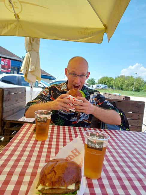 Szentendre by Bike: Self Guided Bike Rental Package! - How to Return to Budapest: Bike, Mahart Passnave Boat, or the HÉV