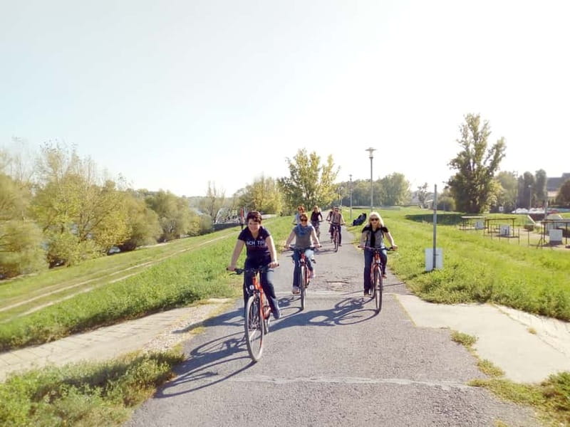 Szentendre: self-guided bicycle tour from Budapest - Starting in Budapest: Madach Square Pickup and the Deák Ferenc Square Access