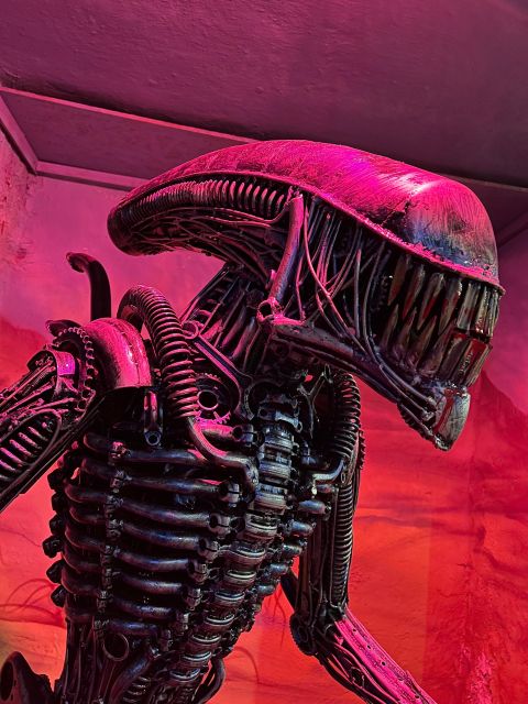 Trash Art Museum: Hungary's First Scrap Metal Exhibition - Megatron and Alien: why the character choices work