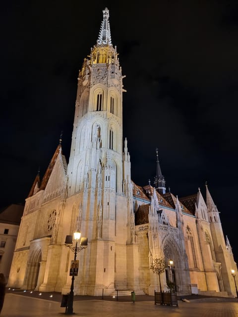True Crime Walking Tour in the Buda Castle district - Who should book, and who should skip