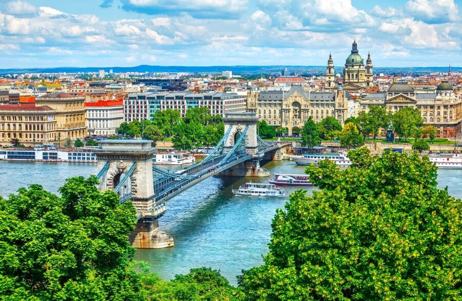 Vienna: Budapest Day Trip - The scenic countryside drive that makes the hours feel shorter